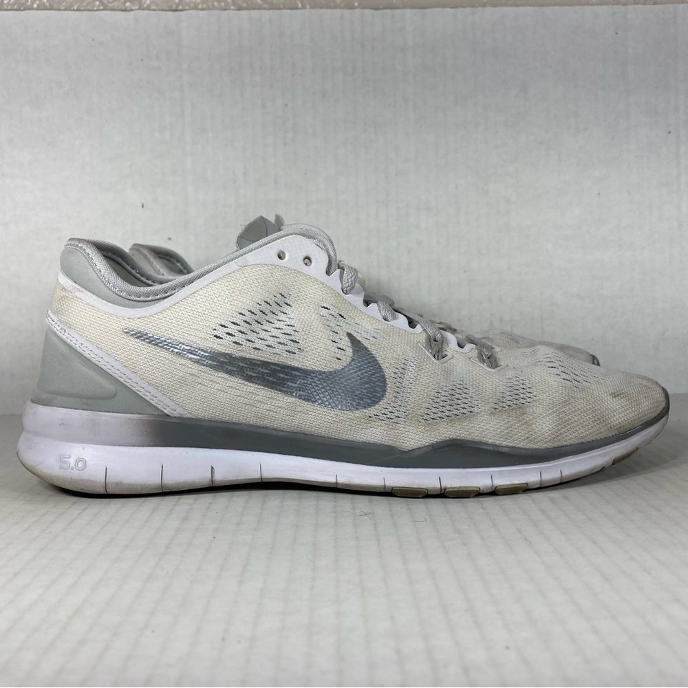 Nike Free 5.0 TR Fit 5 Size 9 Womens Shoes White Gray Athletic Training Running